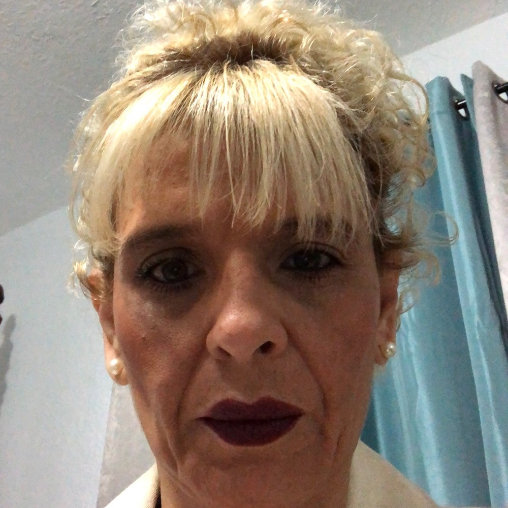 Meet your Posher, Mamariana